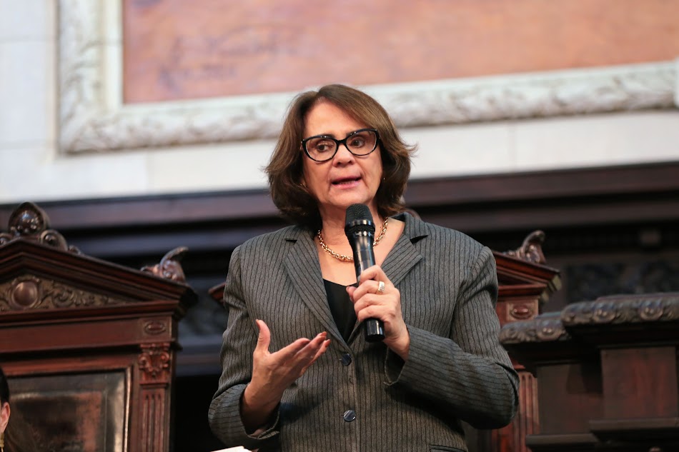 “Vão todos pra cadeia. Acabou pra vocês”, dispara Damares sobre