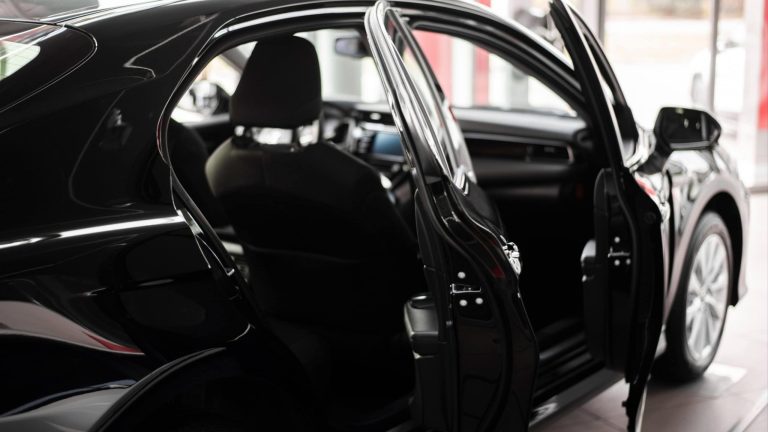 Veja 5 sedans populares que estão “encalhados” nas vendas