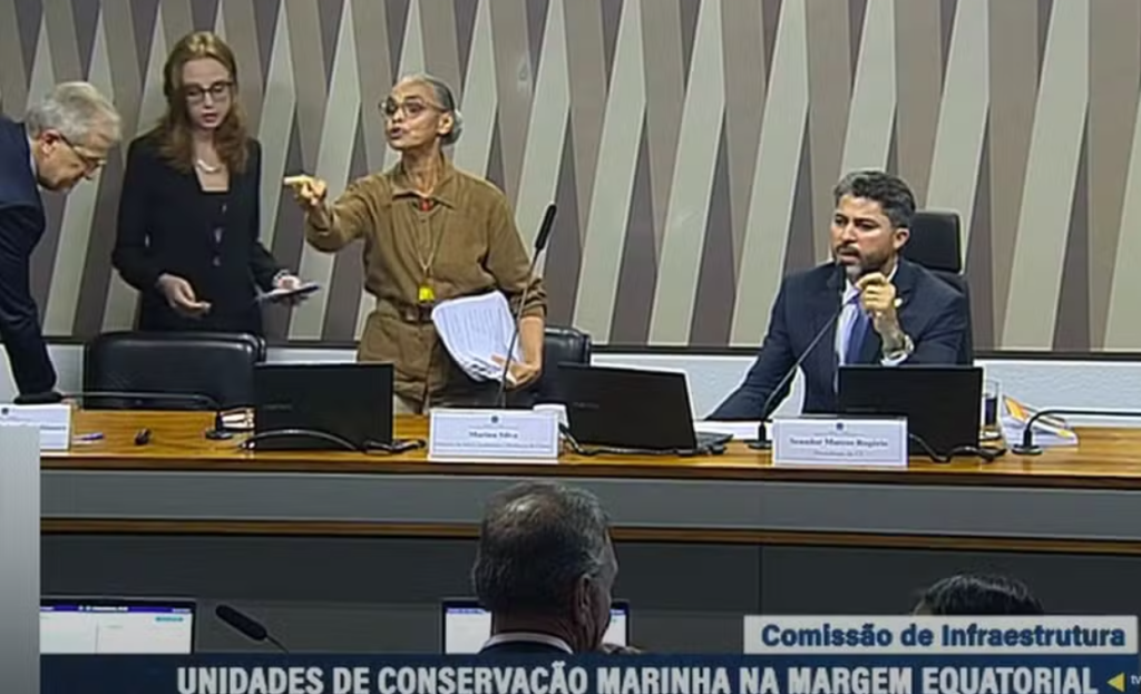 Vídeos: ‘Se ponha no seu lugar’: após receber reprimenda de