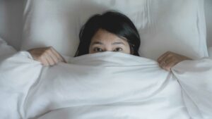 Você alucina antes de dormir? Saiba mais sobre as alucinações