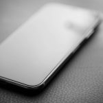 iPhone pode ganhar design curvo e todo de vidro… em