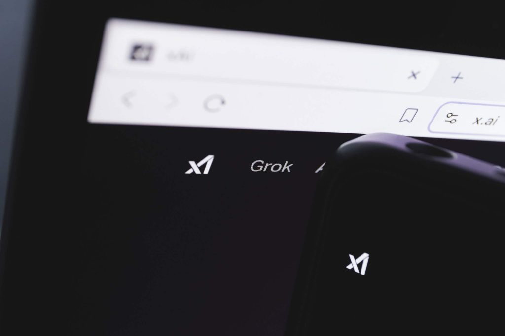 xAI culpa falha interna por respostas polêmicas do Grok