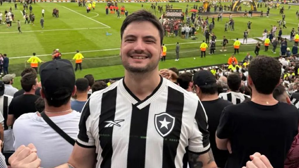 10 famosos loucos pelo Botafogo, que venceu o PSG e