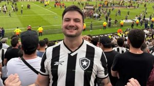 10 famosos loucos pelo Botafogo, que venceu o PSG e