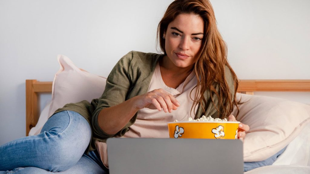 5 apps para assistir filmes de graça online em 2025