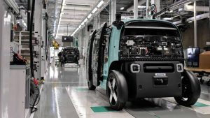 Amazon acelera produção de robotáxis e se prepara para estreia