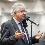 Após risco no chão de aliados de Bacellar, Dionísio Lins