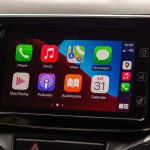 Apple CarPlay: você poderá ver vídeos no seu carro, mas