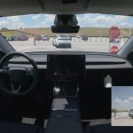 Assista: robotáxi da Tesla vai sozinho da fábrica até o