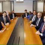 Banco Central eleva Selic a 15% e sinaliza possível fim