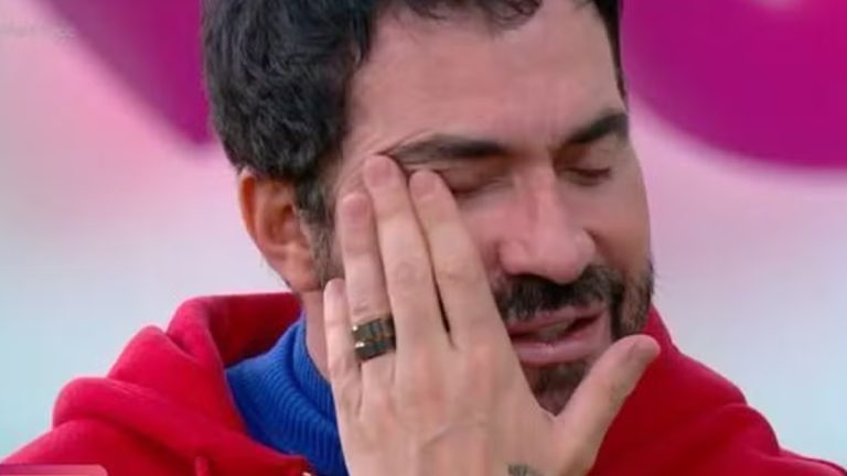 Bispo se irrita e denuncia padre Fábio de Melo ao