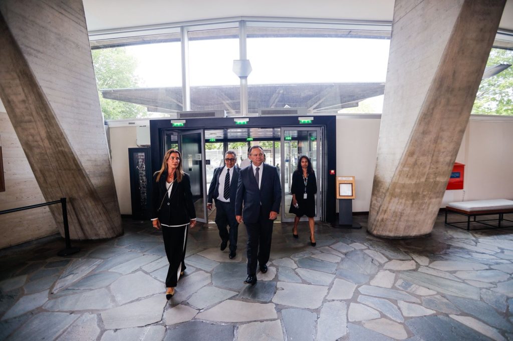 Brandão formaliza na sede da Unesco convite para entrega de