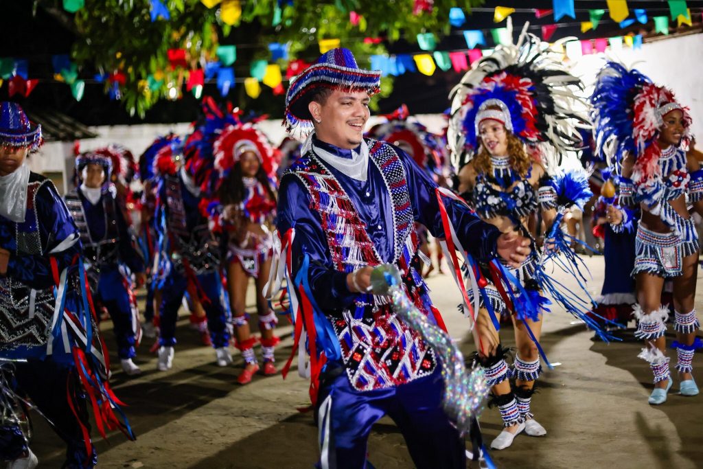 Brincantes do Boi: quem carrega o São João do Maranhão