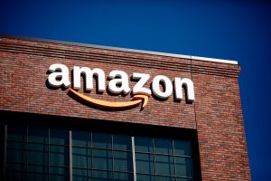 CEO da Amazon admite: empresa cortará empregos por causa das