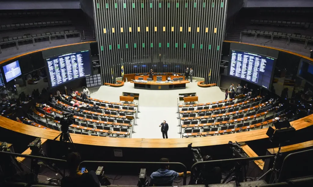 Câmara aprova aumento de deputados federais de 513 para 531