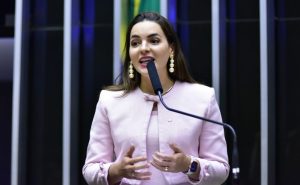 Câmara pode votar projeto que endurece punição de agressor que