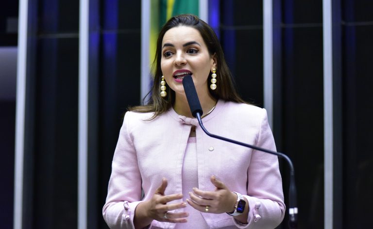 Câmara pode votar projeto que endurece punição de agressor que