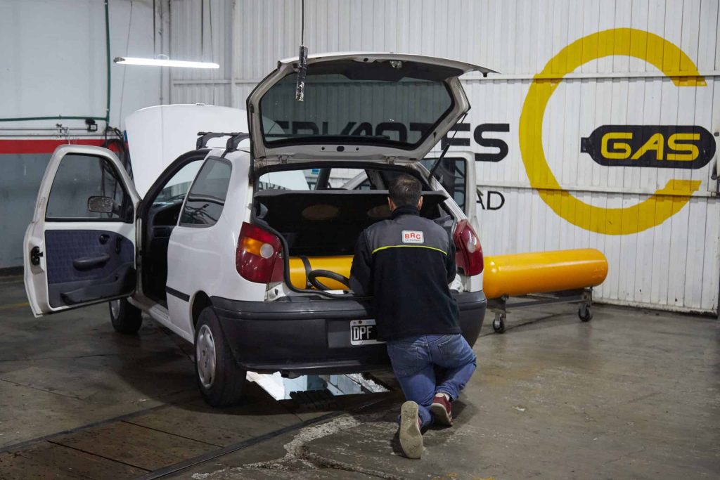 Carro com GNV ainda vale a pena? Veja os prós