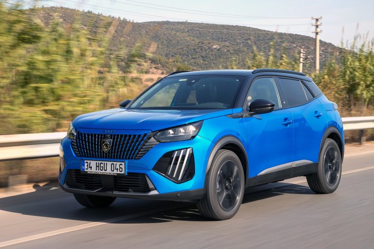 Carro da Peugeot vendido no Brasil recebe nota um em