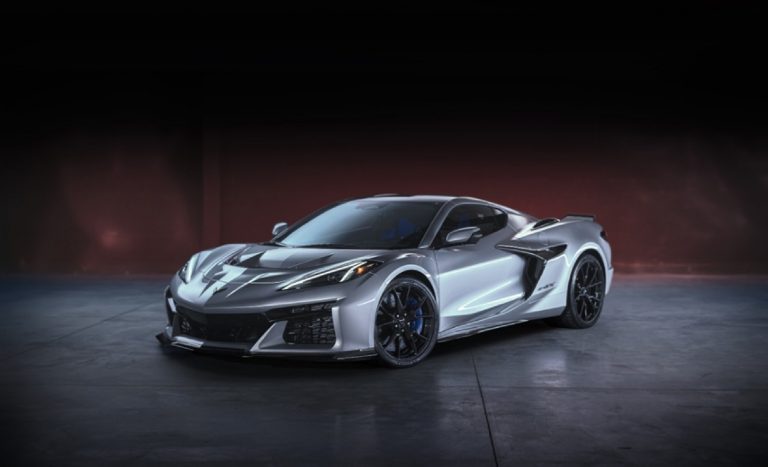 Chevrolet revela o Corvette mais potente da história; conheça o