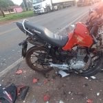 Colisão entre motocicleta e carreta deixa um morto em Santa