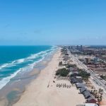 Como praia de Fortaleza se tornou o principal hub de