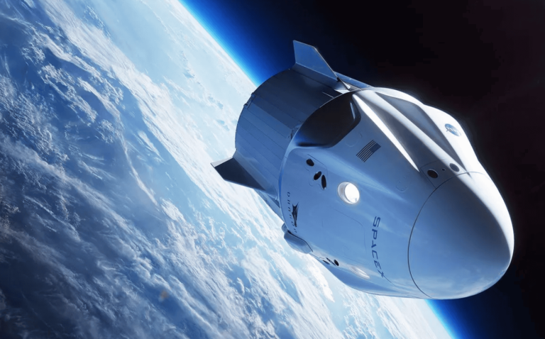 Crew Dragon: conheça a cápsula no meio da disputa entre