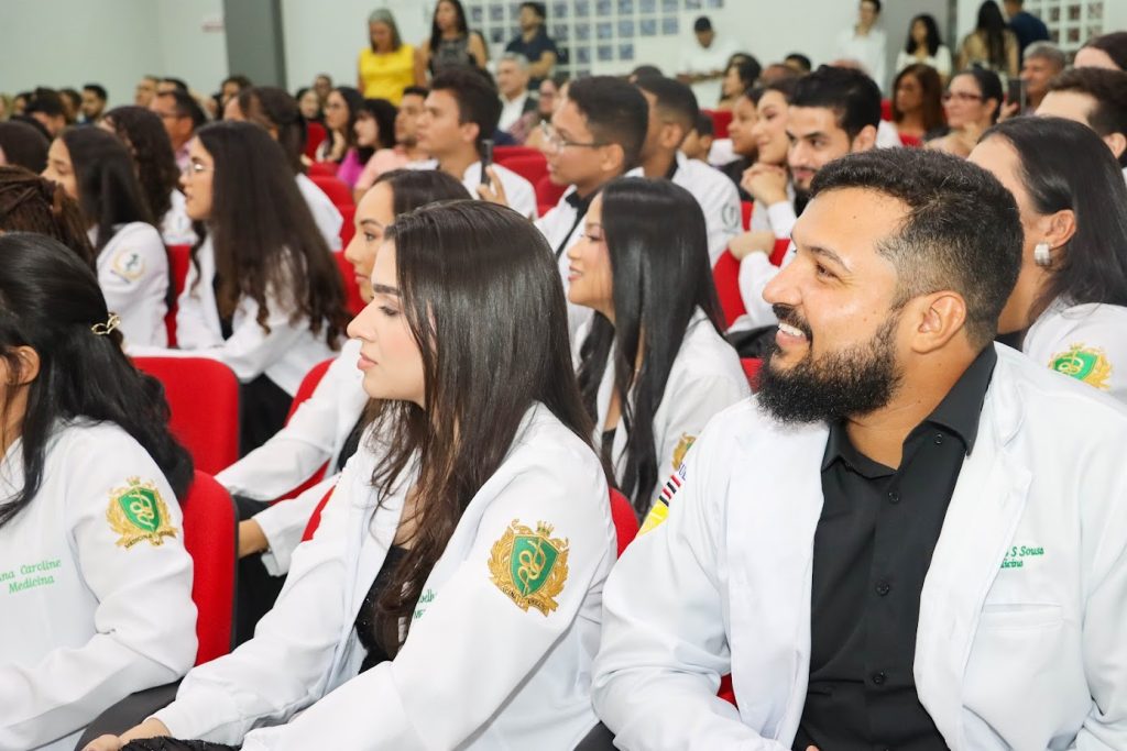 Curso de medicina da Uemasul recebe nota 5 em sua