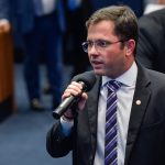 Deputado Sergio Fernandes pede mais policiais para segurança em Três