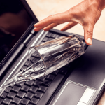 Derramou bebida no teclado do PC ou notebook? Veja o