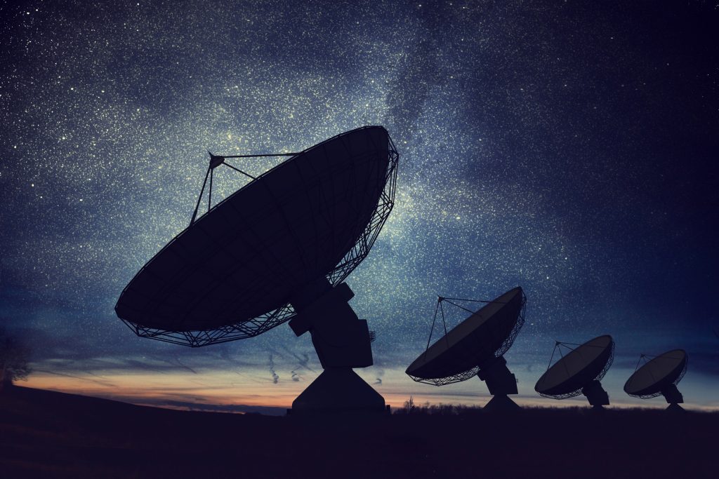 Descoberta de 15 galáxias de rádio revela maiores objetos individuais