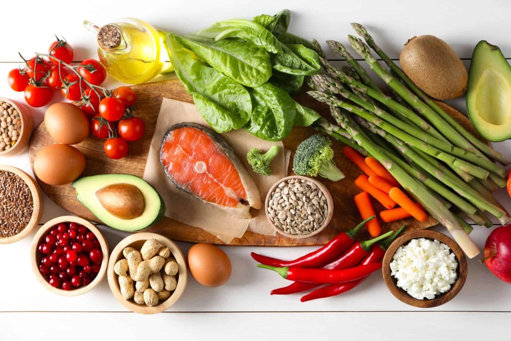 Dieta saudável na meia-idade protege contra demência, aponta pesquisa