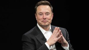 Elon Musk não usa computador? Entenda a mais nova polêmica
