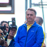 Em ato na Paulista, Bolsonaro pede maioria no Congresso em