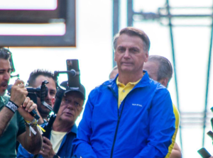 Em ato na Paulista, Bolsonaro pede maioria no Congresso em