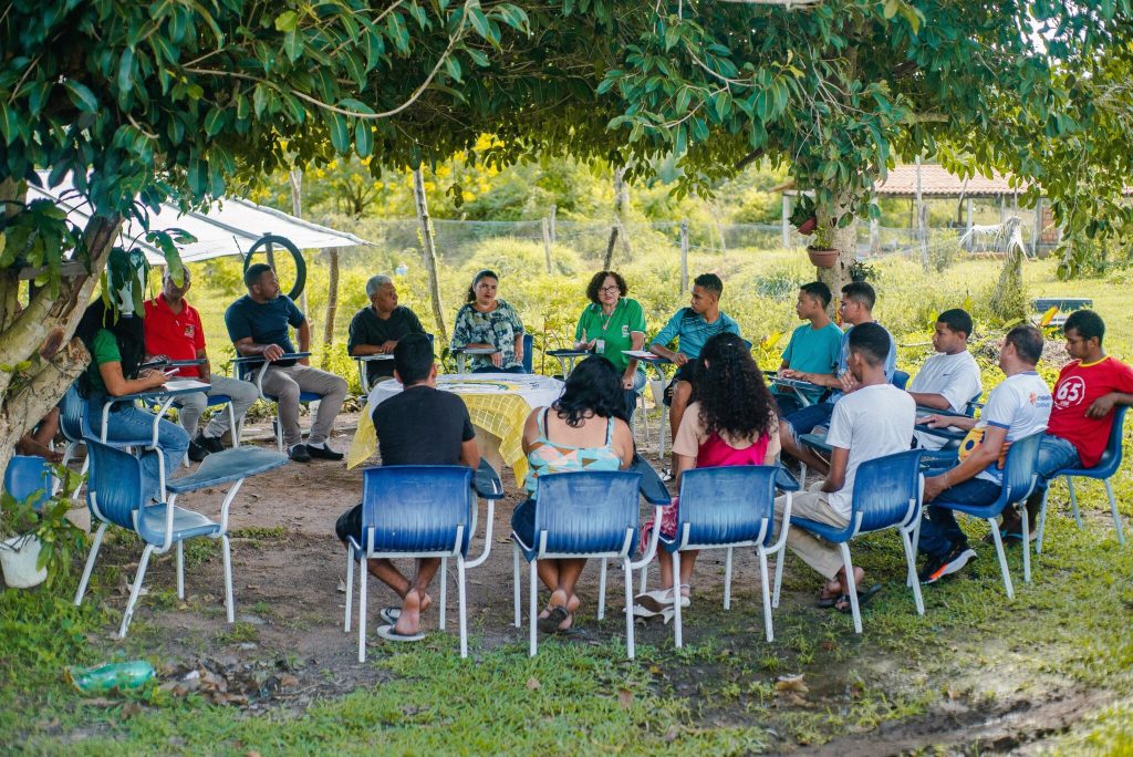 Entrega de alimentos do PROCAF beneficia 100 famílias em Bela