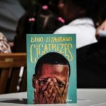 Entrevista. Dino D’Santiago partilha “Cicatrizes” em livro escrito nas insónias