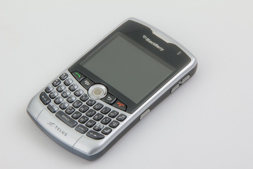 Esse celular das antigas está voltando à moda