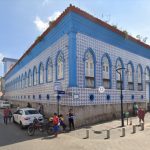 Exposição transforma sucata em memória, resistência e arte popular no