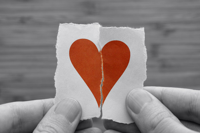 Feliz dia dos namorados: frases para quem adora ou detesta