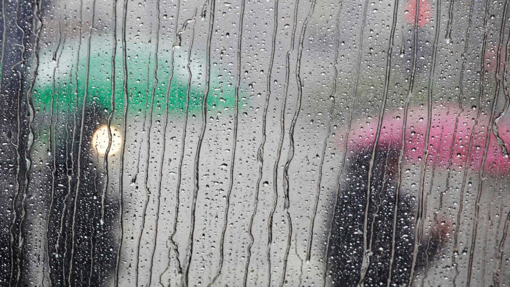 Frio perde força e dá lugar à chuva em partes