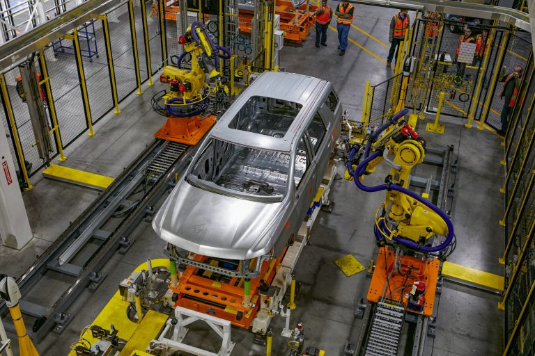GM vai investir R$ 22 bilhões em fábricas nos EUA
