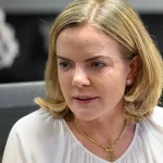 Gleisi critica nova alta da Selic e diz que decisão