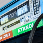 Governo anuncia aumento do etanol na gasolina para 30%