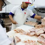 Gripe aviária: Brasil retoma exportações de frango para 17 países