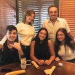 Herdeiro de Gugu Liberato fica chocado ao receber presente da