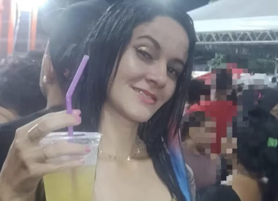 Homem mata ex-mulher no local de trabalho e tira a