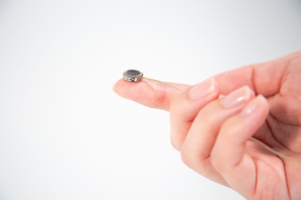 Implante de chip em humano é concluído — mas não