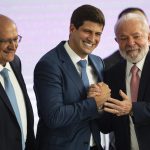 João Campos é eleito presidente do PSB em evento com