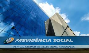 Justiça bloqueia R$ 23,8 milhões de acusados de fraudar aposentados